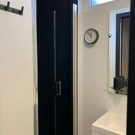 Avec Jacuzzi Dans La Et Piscine Aux Beaux Jours דירה *